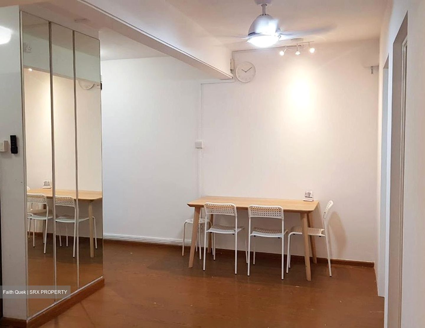 Lucky Plaza (D9), Apartment #580003271